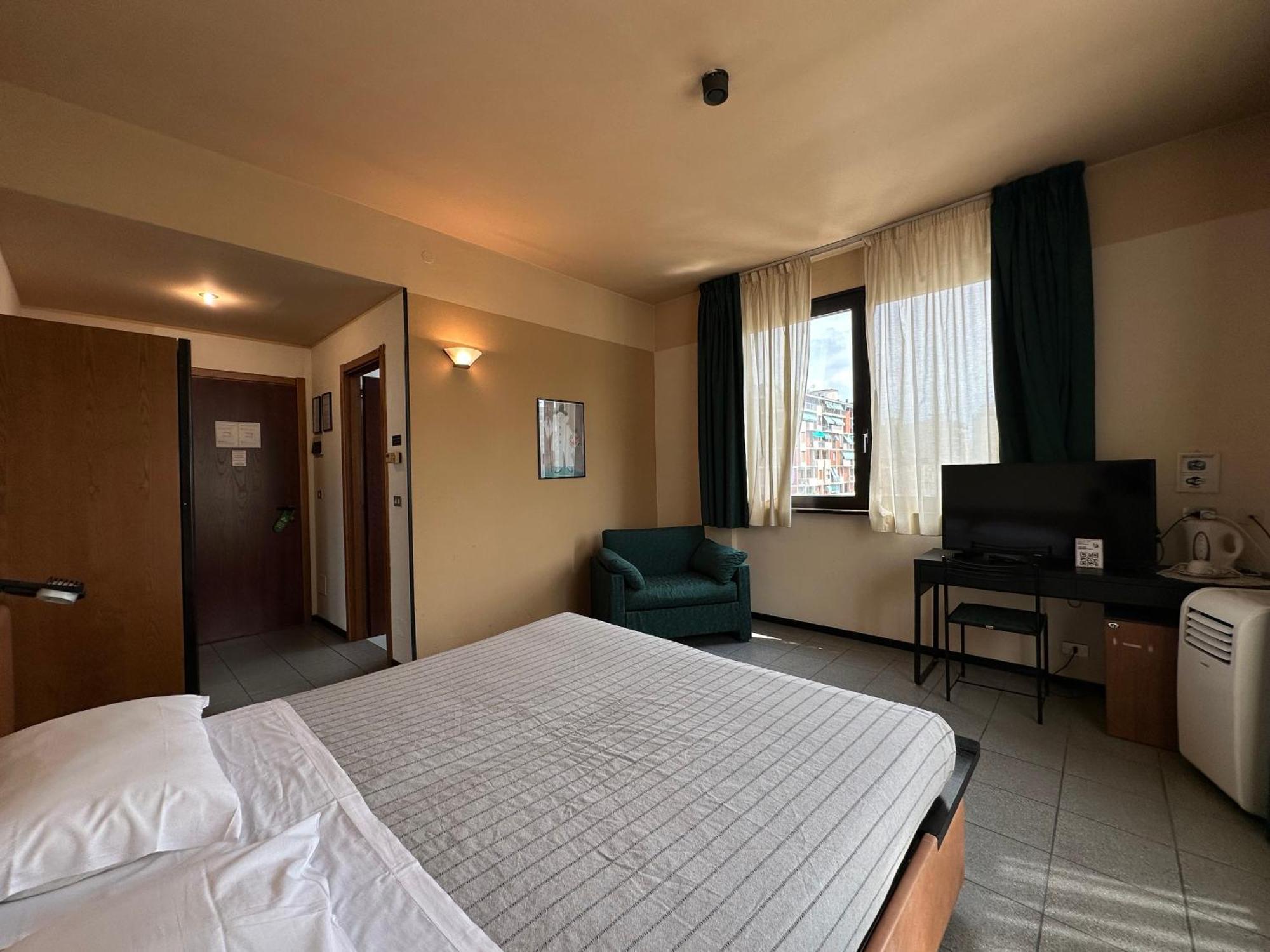 Hotel Griselda Салуццо Экстерьер фото